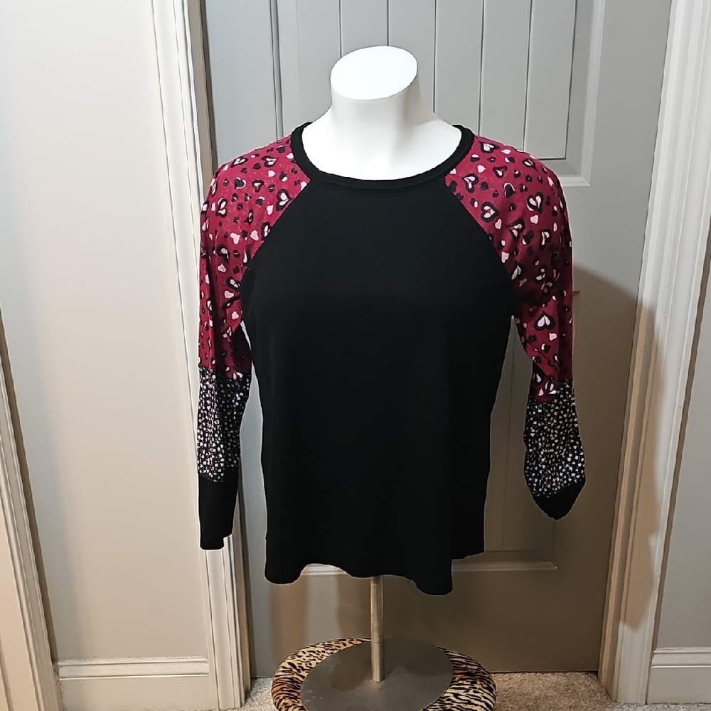 Cato Black Top with Pink Patterned Sleeves